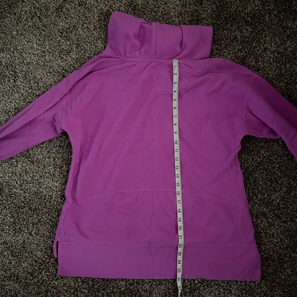 Xersion Hoodie. Size L - Picture 8 of 8